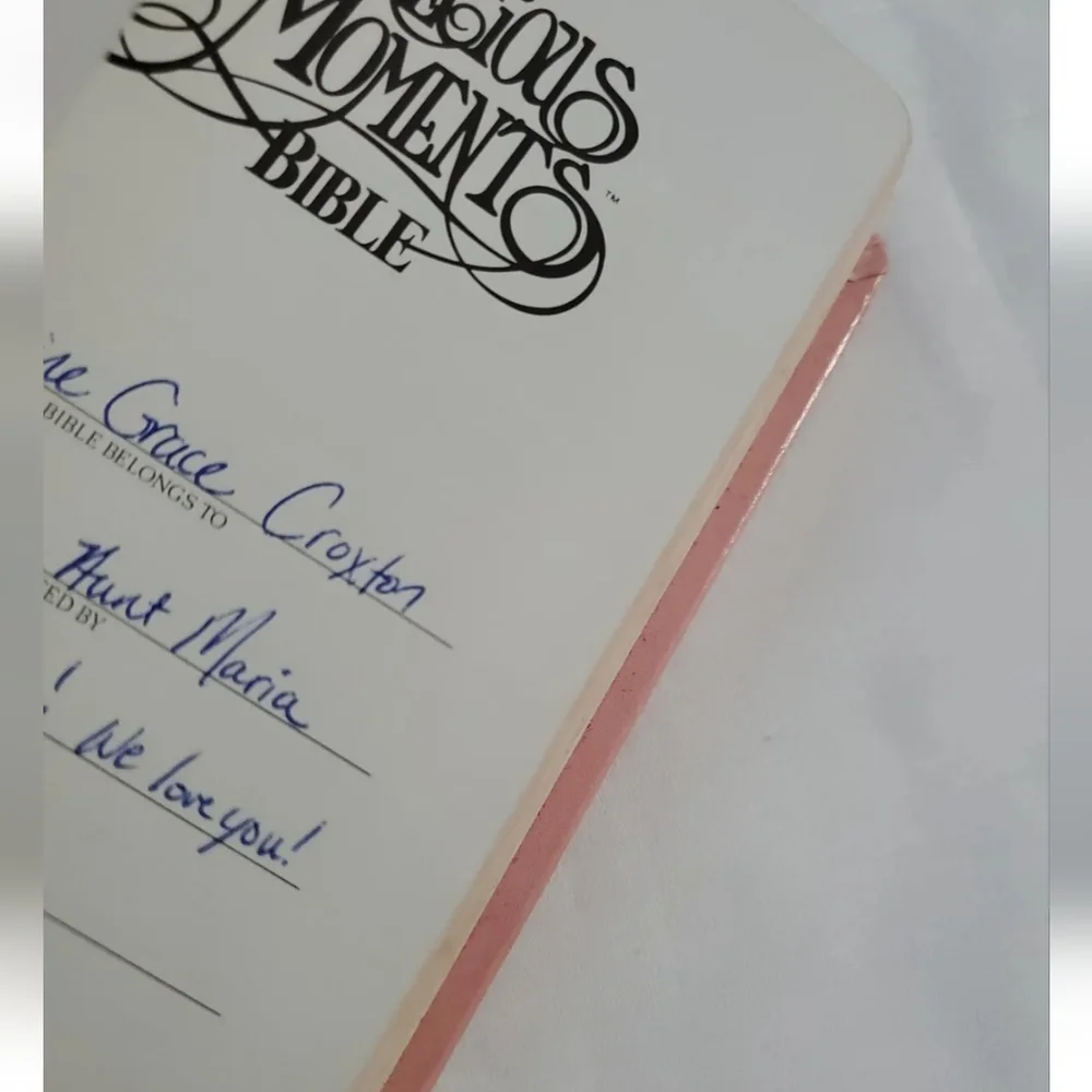 : * Precious moments king james bible & baby first book of blessings & prayers - Picture 12 of 15